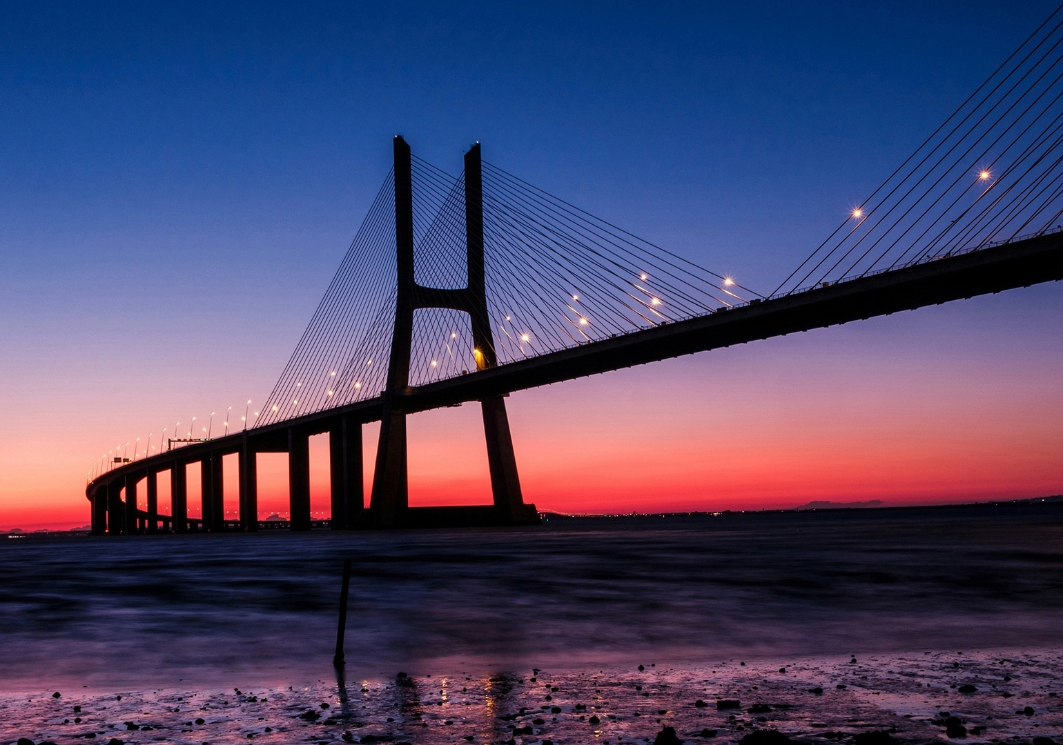 Ponte Vasco da Gama - Find Portugal